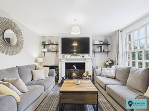 Living Area- click for photo gallery